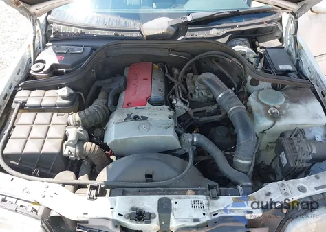 1999 Mercedes-Benz C 230 Kompressor z USA, uszkodzony, nr VIN WDBHA24G3XA806260